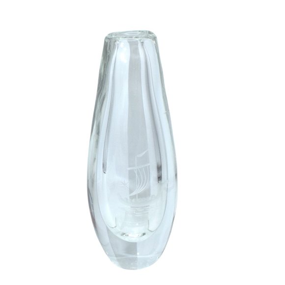 Mid-Century Scandinavian Art Glass Vase with Etched Ship - Picture 3 of 9
